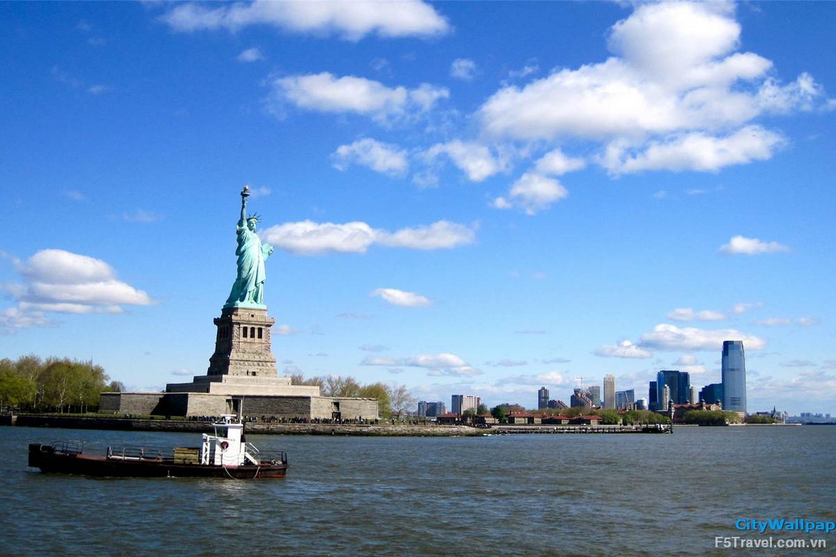 Two Hour Walking Tour of Manhattan